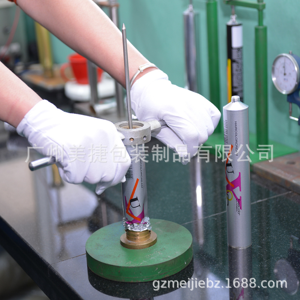 1115191605_2043258710