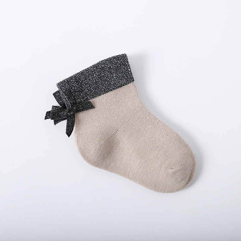 19 nuevos calcetines de los niños de las mujeres de la mitad de la pantorrilla de moda de las niñas calcetines de pelo de las niñas calcetines primavera y otoño algodón peinado princesa