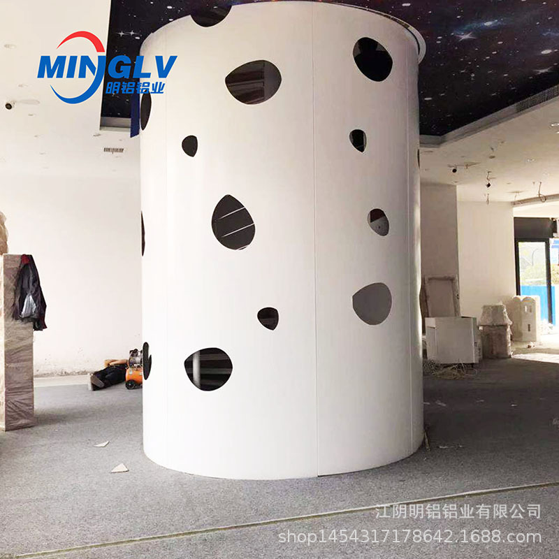 白色包柱子铝板191106