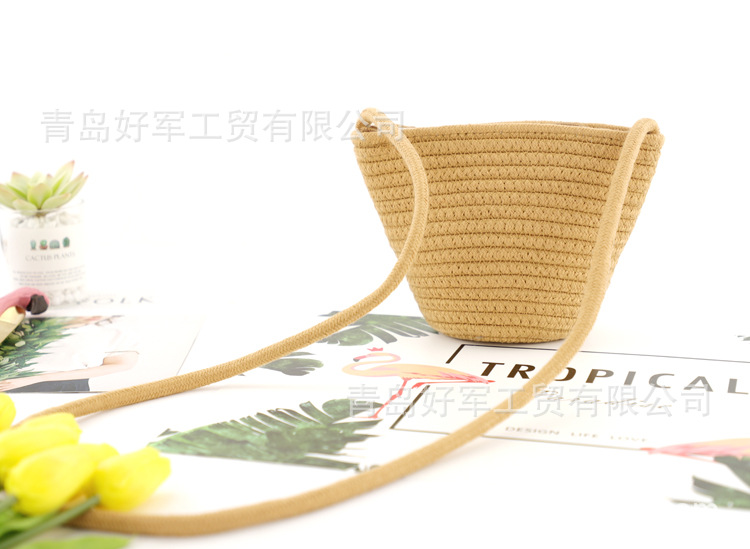 Factory Price New Dumpling Bag Crossbody Shell Cotton String Straw Bag Cotton Woven Beach Bag Mini Bag display picture 5