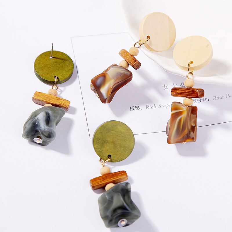 Ear Rings Koreanisches Facelift Ing Geometrisches Holz Acryl Ohrringe Grenz Überschreiten Der Außenhandel Europäische Und Amerikanische Harz Ohrringe Schmuck display picture 4