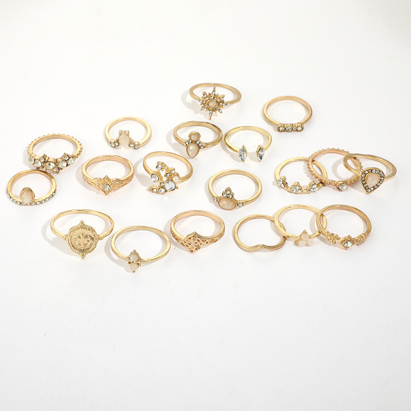 Europäischer Und Amerikanischer Diamant-gelenk Ring 19-teiliges Retro-hollow-star-mang-tropfen Förmiges Ring-set-set Großhandel display picture 2