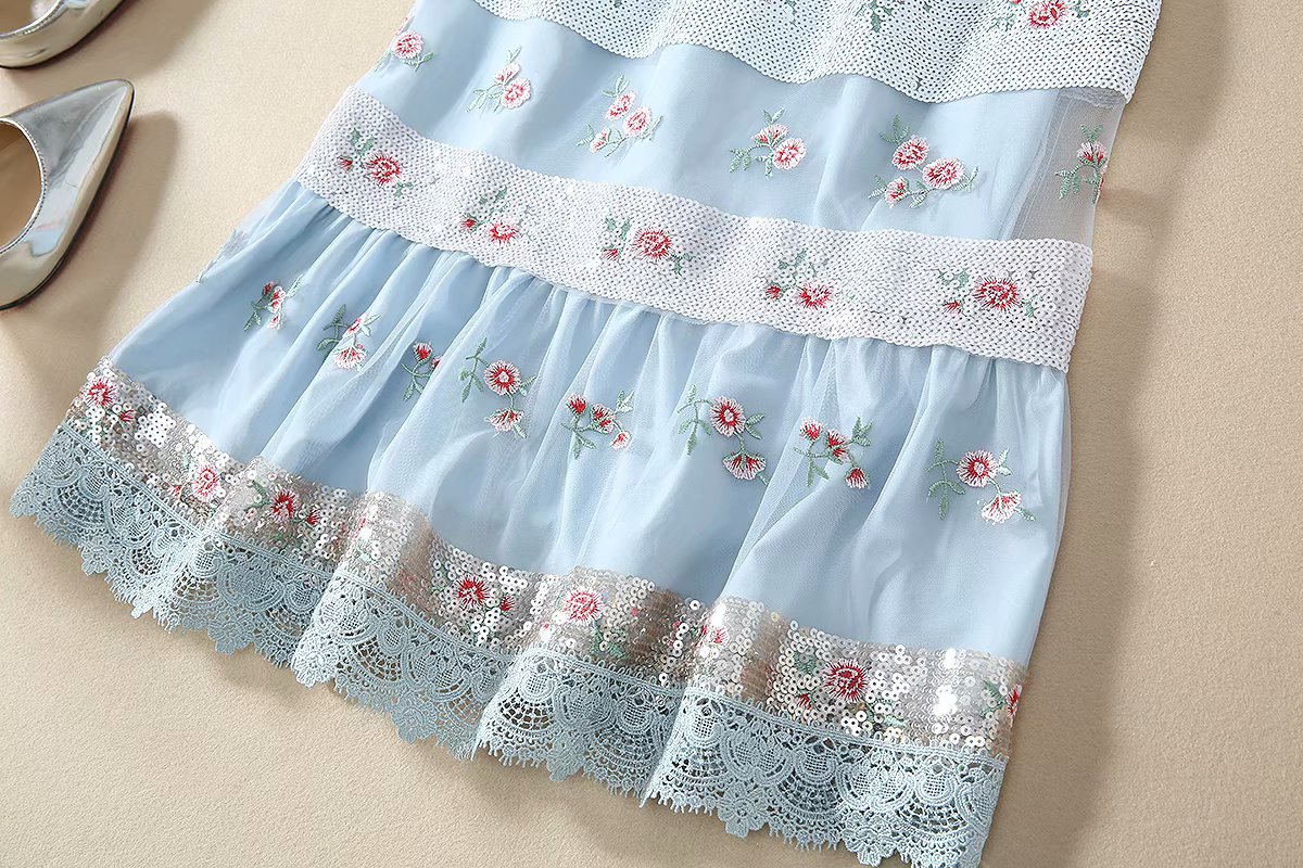 1219-05 珠片绣小花连衣裙码数SMLXL颜色蓝色杏粉色