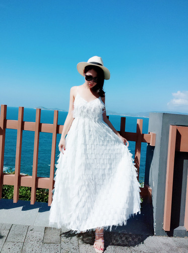 Parent-child summer wear  new style beach skirt seaside vacation white suspender backless feather long skirt dress