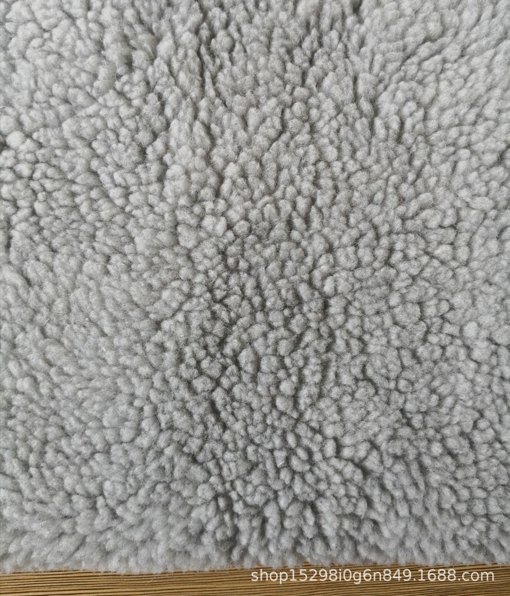 单面羊羔绒布料 大小颗粒绒 服装外套箱包羊羔毛布料 羊羔绒面料-阿里巴巴