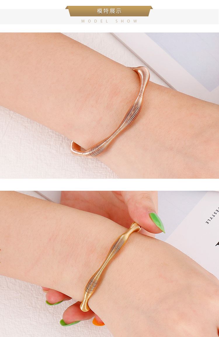 Plating Craft Gold, Silver Color Korean Spring Wire Exaggerated Titanium Steel Bracelet Fashion Titanium Steel Rose Gold Material Bracelet Factory In Stock Wholesale