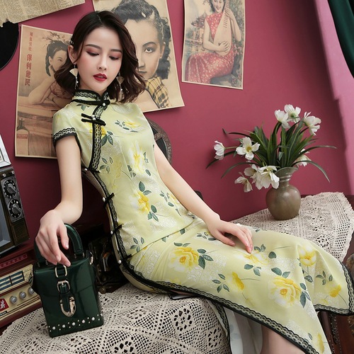 Long cheongsam women Chinese Dress dignified retro cheongsam dress