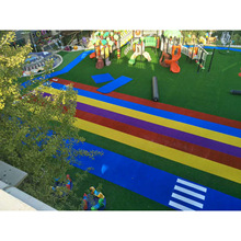 幼兒園人造草坪彩色休閑草坪四色彩虹跑道批發假草坪裝飾使用假草