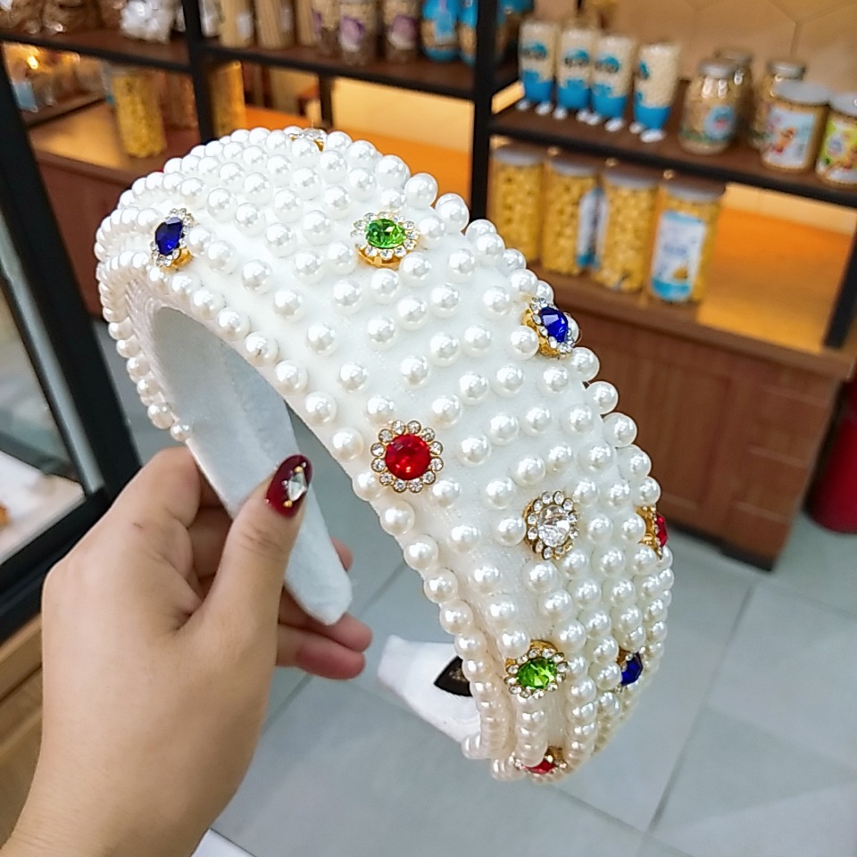 Best Selling High-end Luxury Diamond Inlaid Sponge Headband Nail Full Diamond Pearl Hairpin Retro Fashion Adult Headband Wholesale Nihaojewelry display picture 6