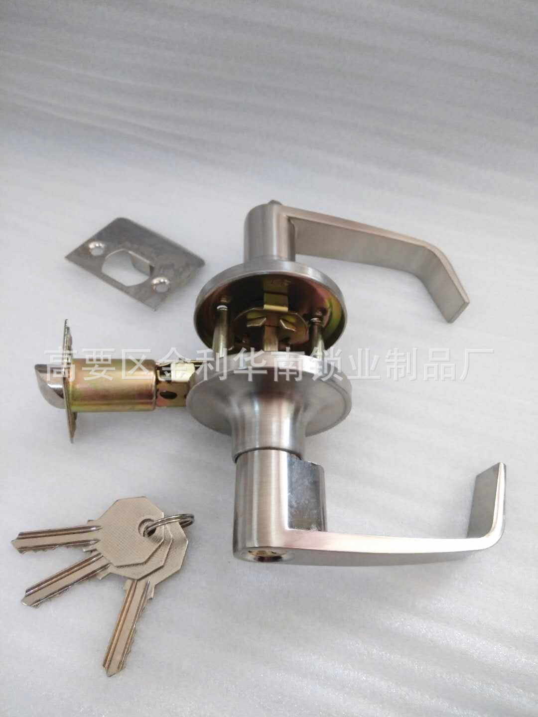 Cerradura de la manija de tres polos cerradura de la columna cerradura de la bola cerradura de la puerta interior de aleación de zinc baño cerradura de la puerta de la habitación Universal