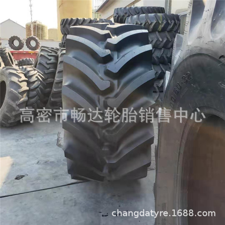 销售900/60-32联合收割机轮胎 青储机 农用人字轮胎