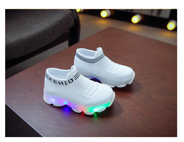 Tênis infantil de corrida de LED, sapato