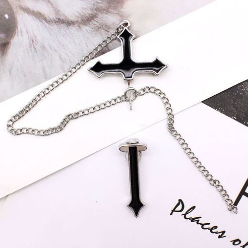 2pcs Fashion cross earring clip personality cold wind wind drip cool disco dancing exaggerated cross chain wear nail sharp ear bones