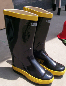 消防胶靴老款消防靴防穿刺胶靴97战斗靴防刺穿防水鞋灭火防护胶鞋