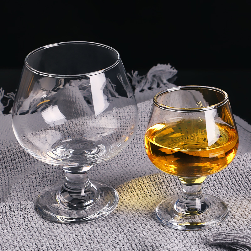 glass wineglass