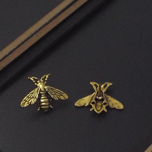 Huailang jewelry foreign trade jewelry little bee brooch/men's suit shirt collar pin pin buckle factory direct supply