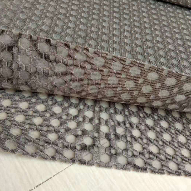 新花型三明治网眼布面料批发 足球网透气网眼布面料定制