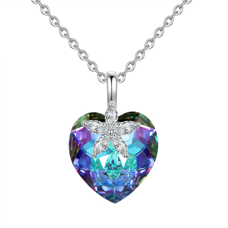 New Fashion Simple Heart-shaped Crystal Necklace For Women Wholesale display picture 1