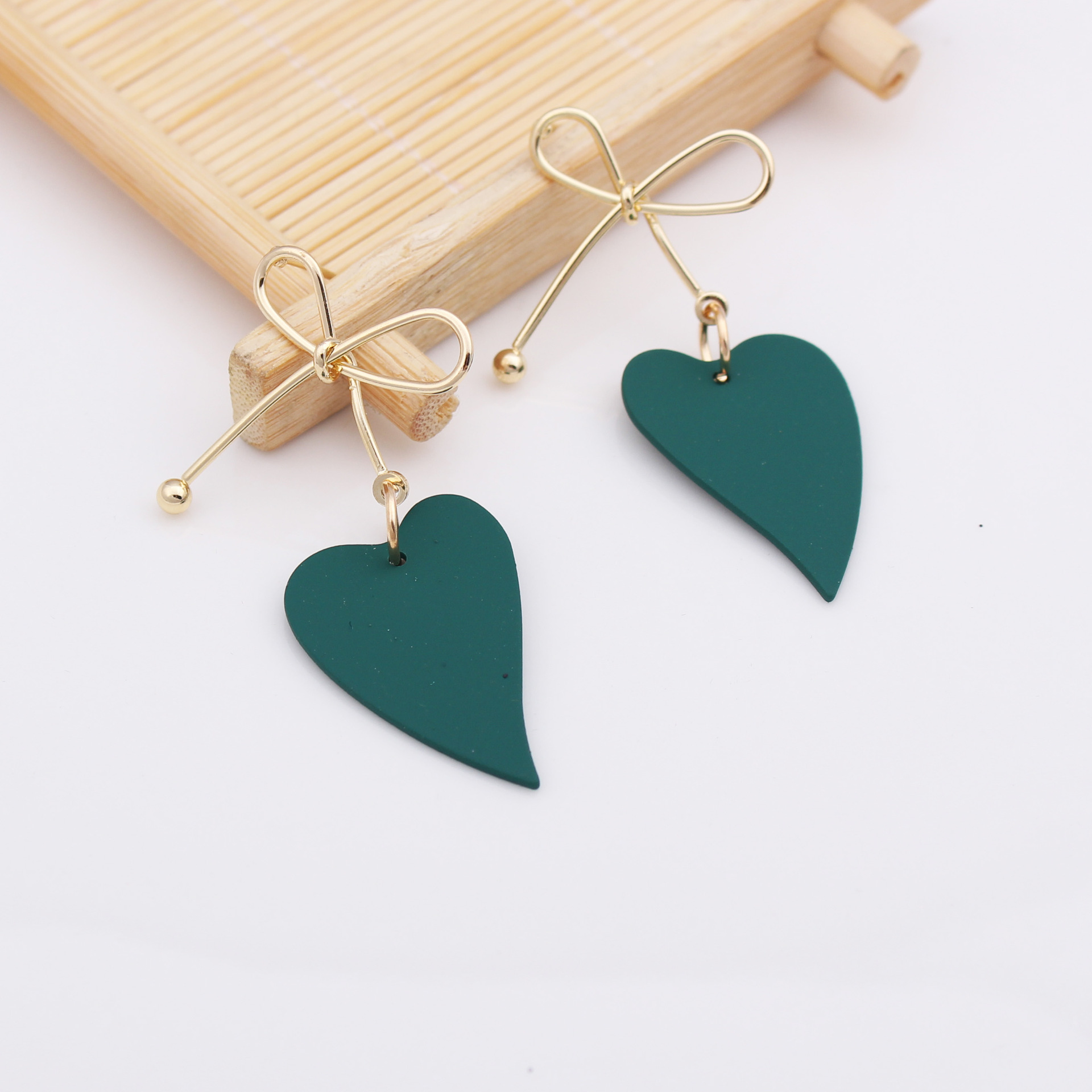 Heart Shape, Bow Knot Pattern 1 Pair Fashion Heart Shape Bow Knot Alloy Plating Women's Drop Earrings
