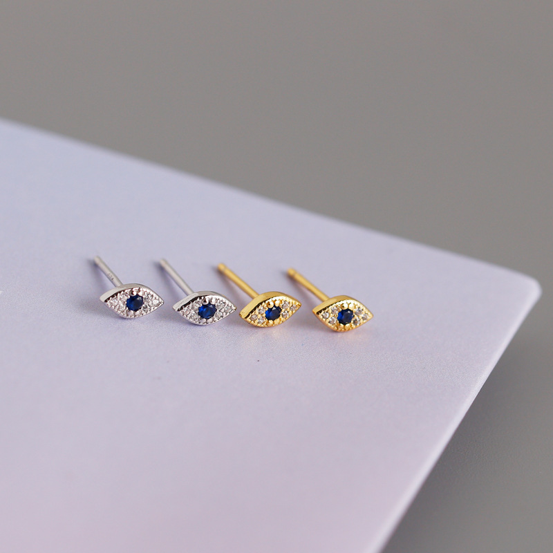 Fashion Eye Sterling Silver Inlay Zircon Ear Studs 1 Pair
