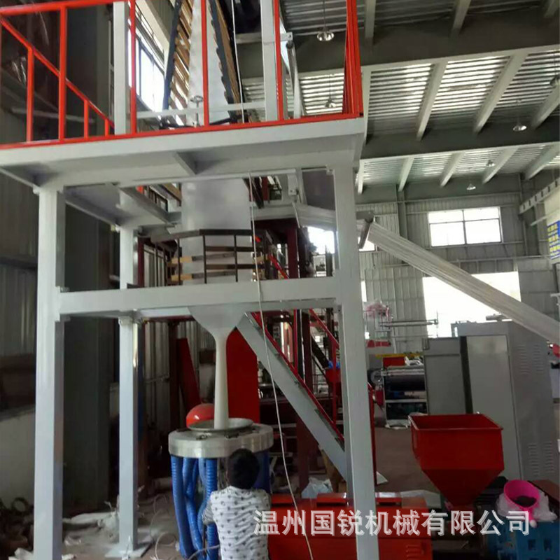 3833488810_406613382