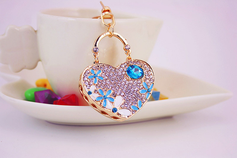 36g Weight Alloy, Metal Material Heart Pattern Men'S Gender Pink, Blue, Peach Color Kuxi Ornament Love Heart Flowers Gem Couple Keychain Women's Bag Accessories Peach Heart Key Chain Metal Pendant 8