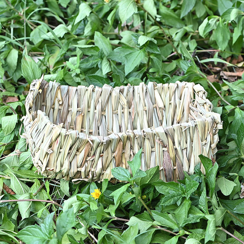 Hot selling cross-border rabbit grass nest, chinchilla, guinea pig, guinea pig, natural molars, hand-woven warm bed