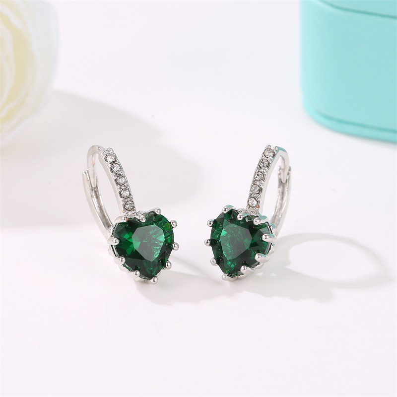 Hot Sale Earrings Multicolor Zircon Love Earrings Peach Heart Crystal Earrings Wholesale Nihaojewelry display picture 7