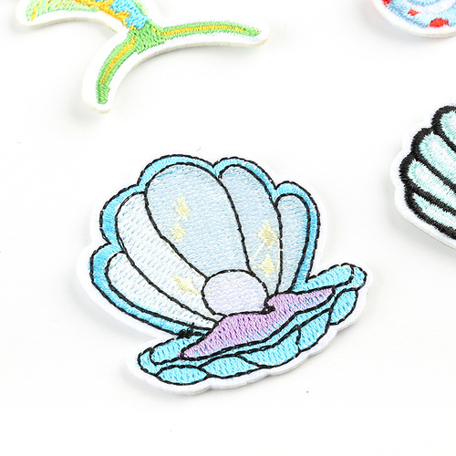Cartoon animals, seafood, fish and shells, adhesive patches, children's clothing accessories, bags, accessories, hand ledgers, embroidered cloth patches