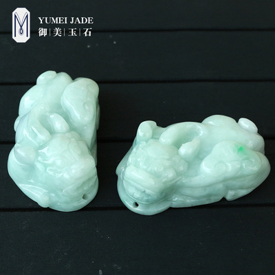 brave troops wholesale natural Myanmar Jade article Emerald Lucky Transport Overlord brave troops Waxy kind Emerald Necklace Pendant