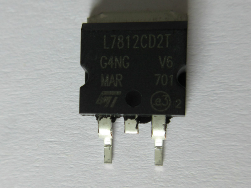 L7812CD2T 三端稳压L7812 L7812C2T 贴片TO-263 可直接