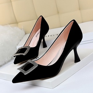 Fashion High-heeled Wine Cup Silk Satin Shallow Point Drill Shoes