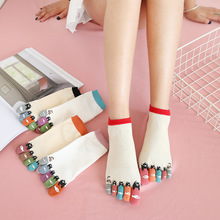 韩版女士短筒个性卡通袜子 彩色分脚趾点胶五指袜学生袜厂家直销