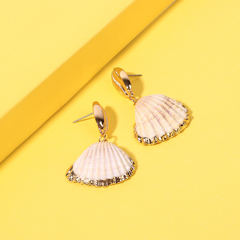 Exaggerated Bohemian Shell Earrings display picture 9