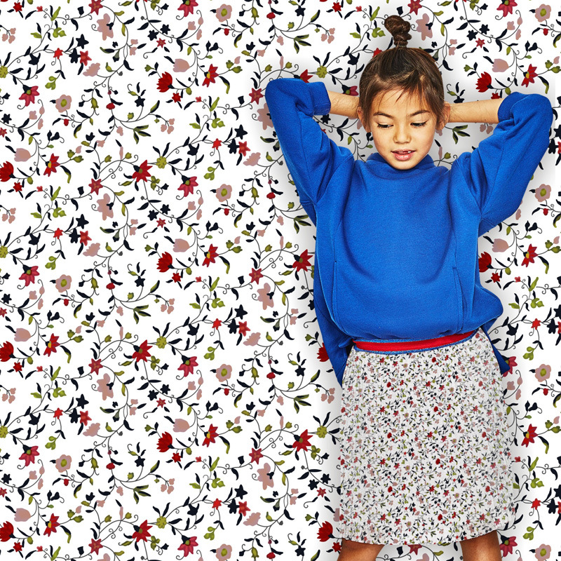 春夏秋款印花，男女童装，色彩鲜艳加工定制