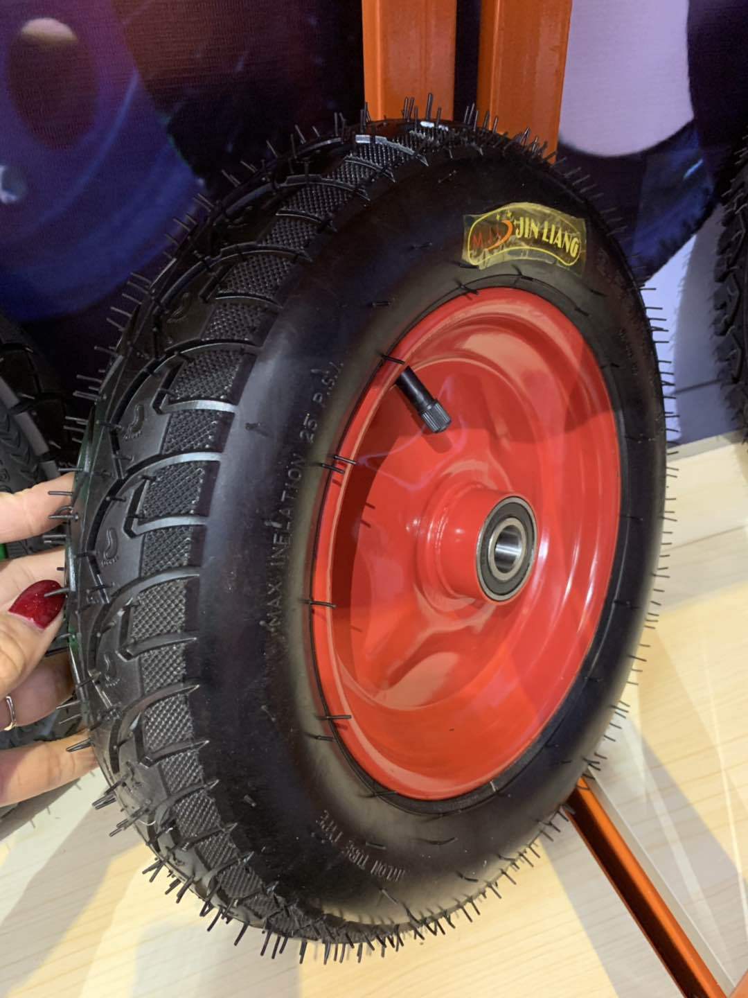 青岛金良品牌手推车轮胎小型轮胎300-8充气轮