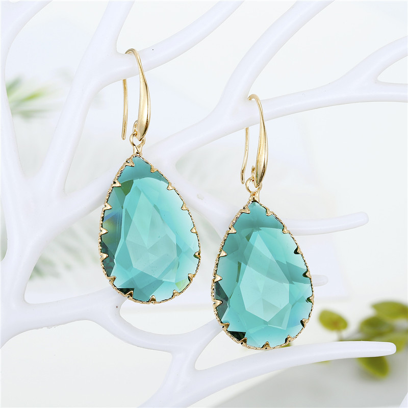 Geometric Polygonal Crystal Earring Earrings Multi-faceted Irregular Glass Edge Earrings display picture 2