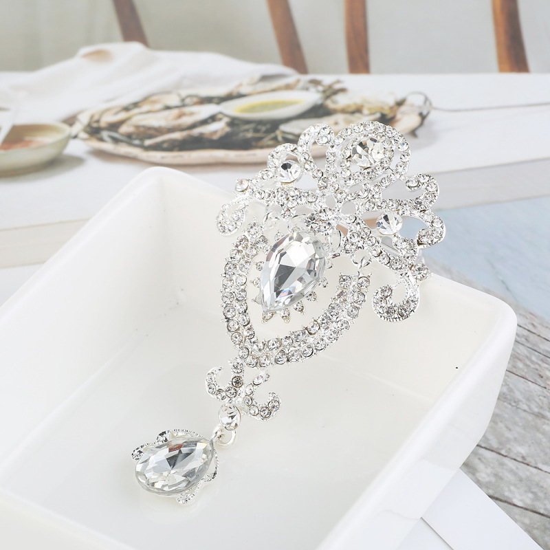 36g Weight Brooches Classification Holiday, Daily Occasion Alloy Material Flower Pattern Women's Gender Plating Design Elegant Style Elegant Pin Flower Alloy Plating Women's Brooches 21