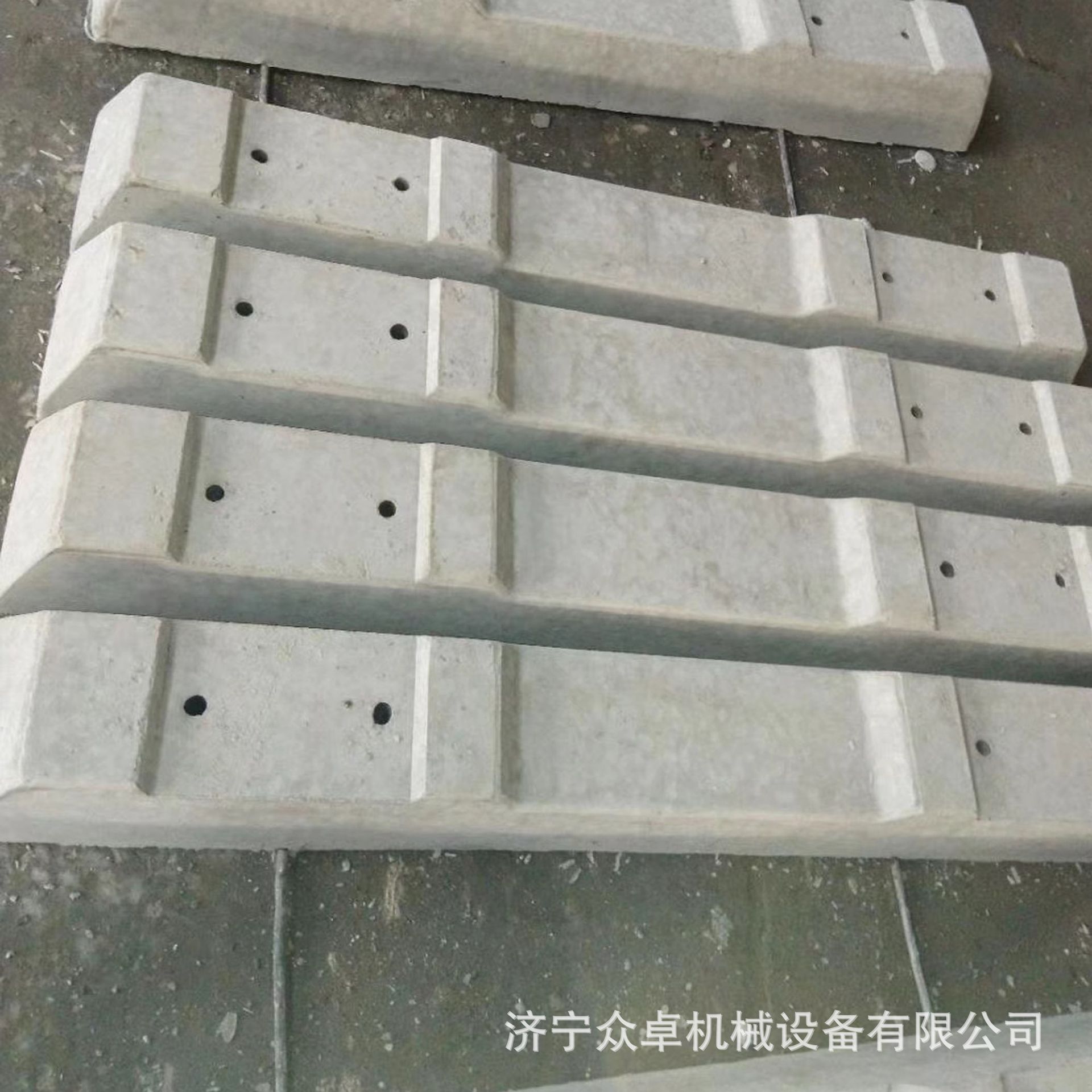 600轨距水泥轨枕 900mm轨距水泥轨枕 矿用水泥轨枕厂家供应轨枕