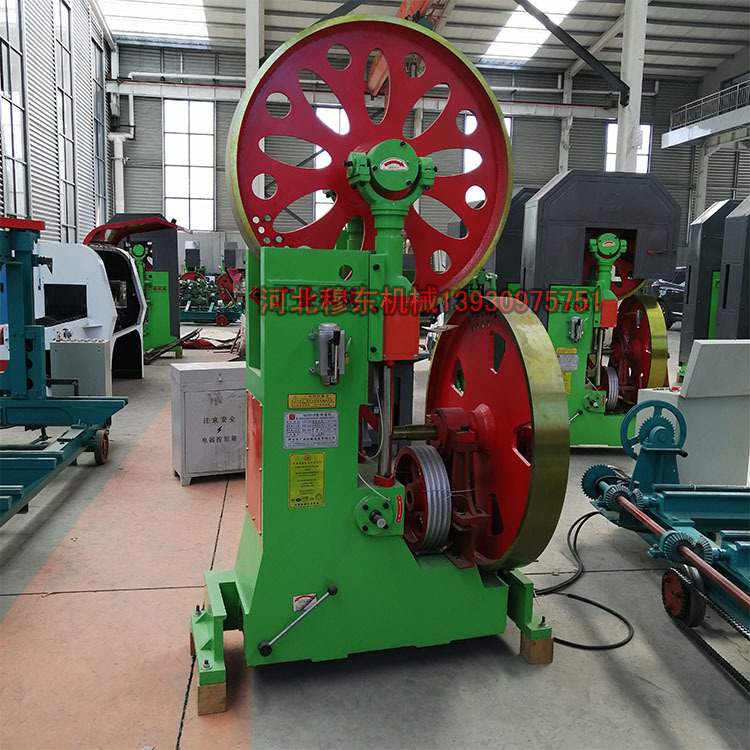 带锯机木工开料机械视频操作观看粗木圆木重型带锯机电动自动跑车