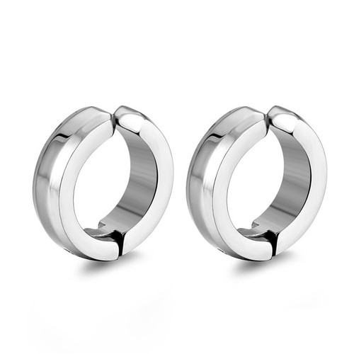 Hip-hop ear clips for men, no-piercing design with a premium feel—titanium steel earrings featuring smooth, curved arcs. Trending  cross-border style!