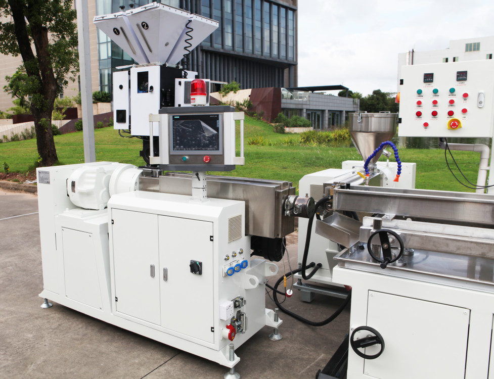 燿安长家直销PP TPE TPV精密雨刮条挤出设备雨刮条异型材挤出设备