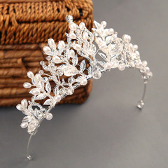 Bride Headpiece Handmade White Crown Wedding Gown Accessory Photo Shooting Decorations Birthday Pearl Crystal Crown