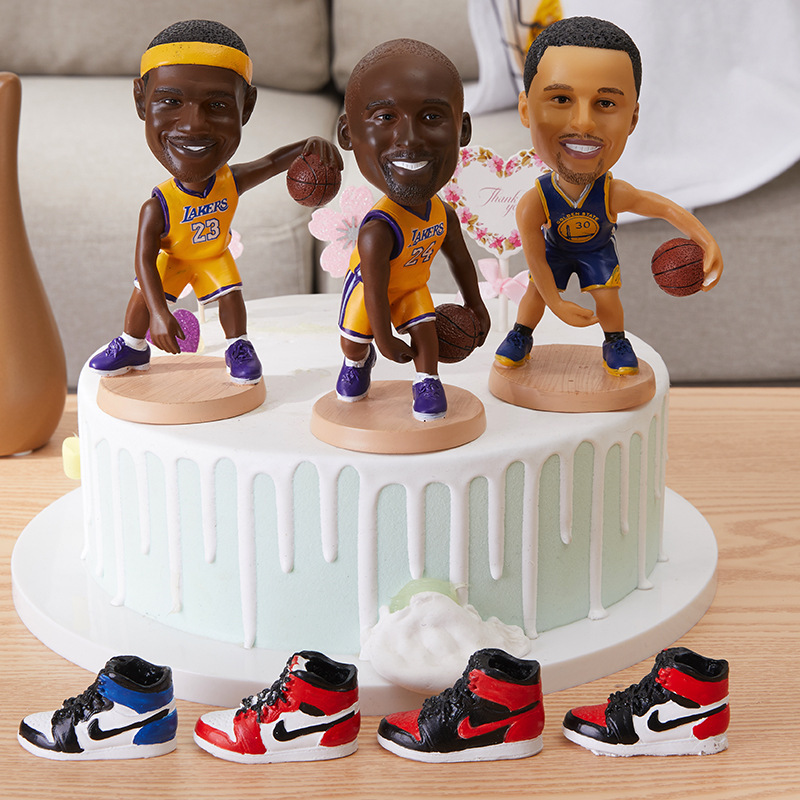 nba Basketball Star Kobe Bryant Hand Souvenir James Jordan Curry Heavy Eyebrows Baking Car Ornaments Doll nba Basketball Star Kobe Bryant Hand Souvenir James Jordan Curry Heavy Eyebrows Baking Car Ornaments Doll