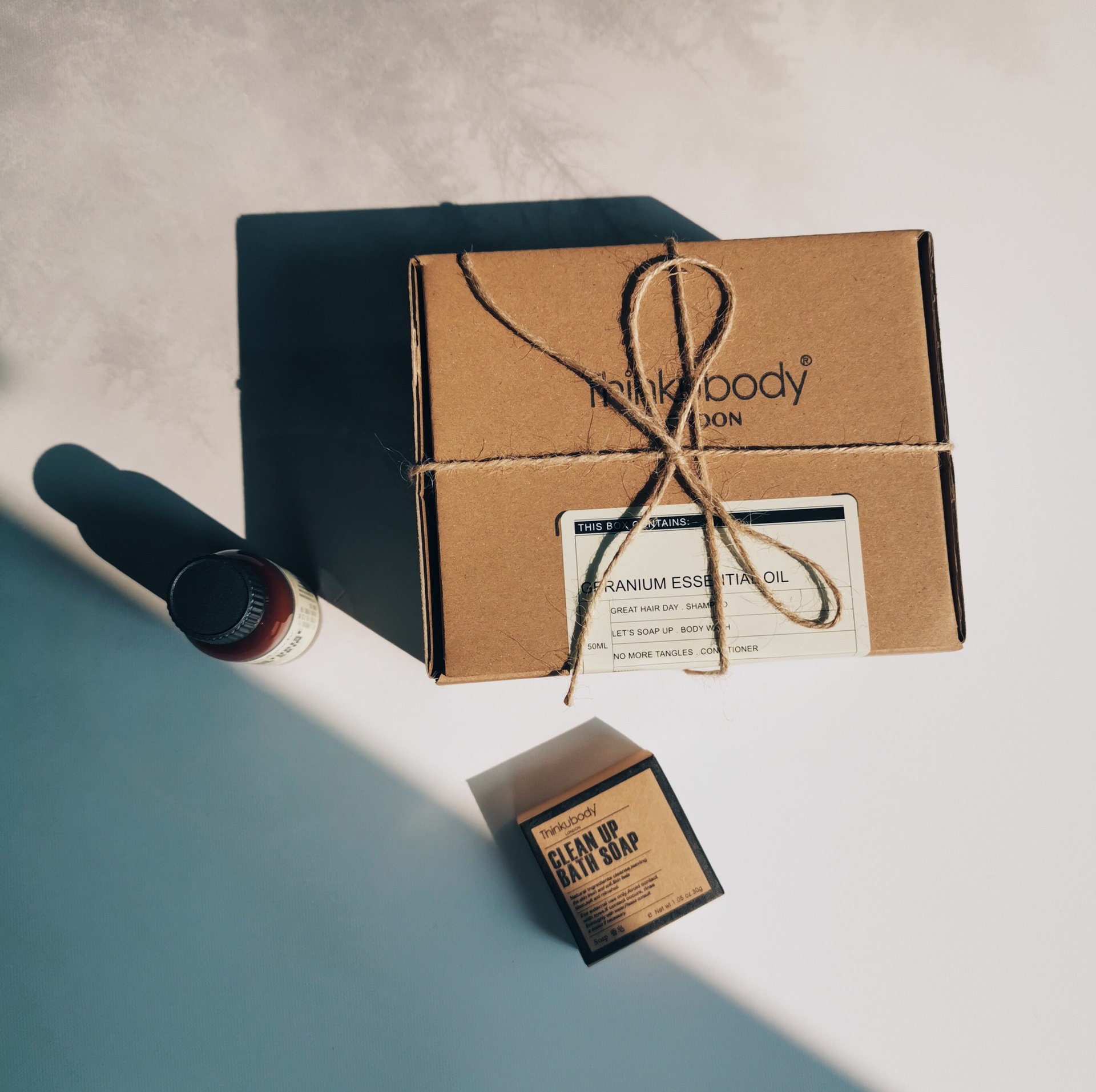 50ml British Thinkubody Travel B&B Hotel Disposable Shampoo Shower Gel Moisturizer Conditioner