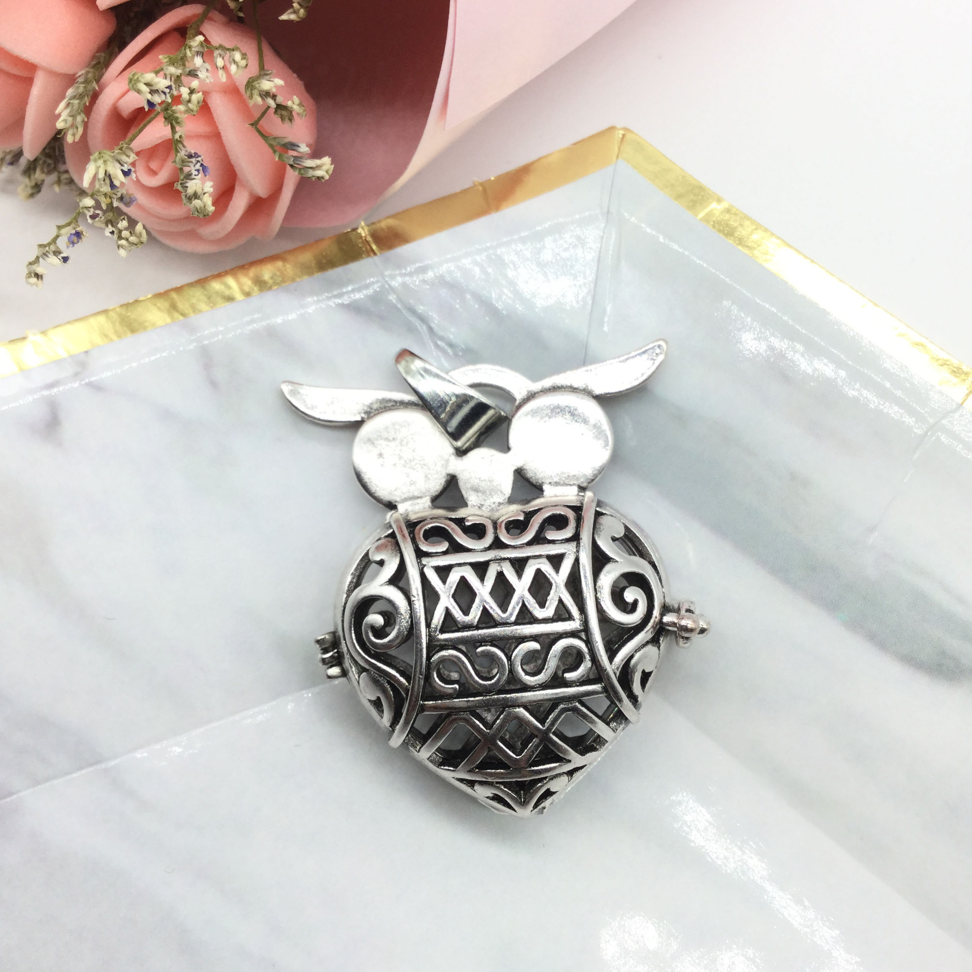 Owl Diffuser Necklace Image 2