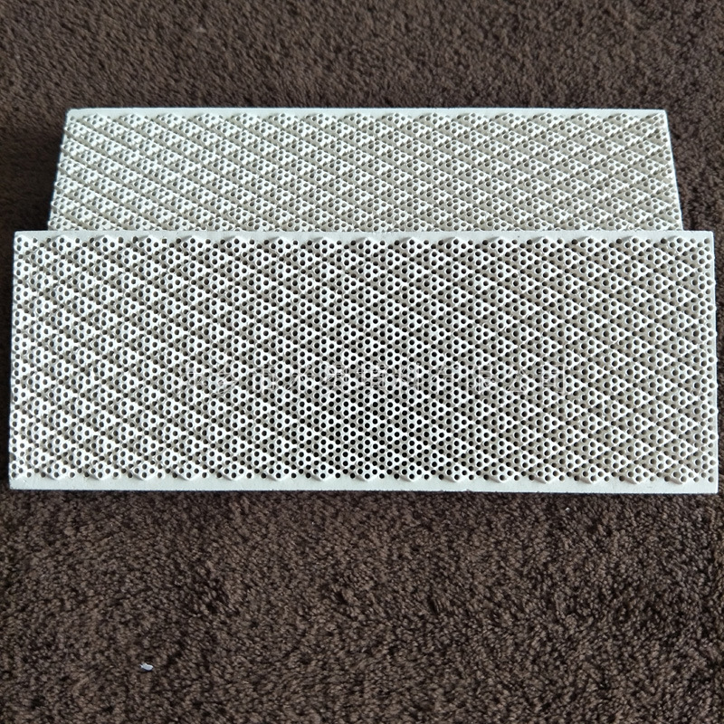 供应烤炉用红外线蜂窝陶瓷片　直径142*50*13mm陶瓷片价格