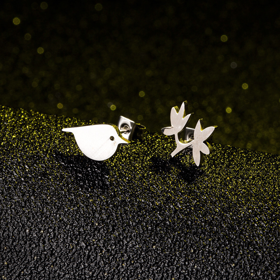 Simple Bird Flower Asymmetrical Alloy Earrings Wholesale display picture 5