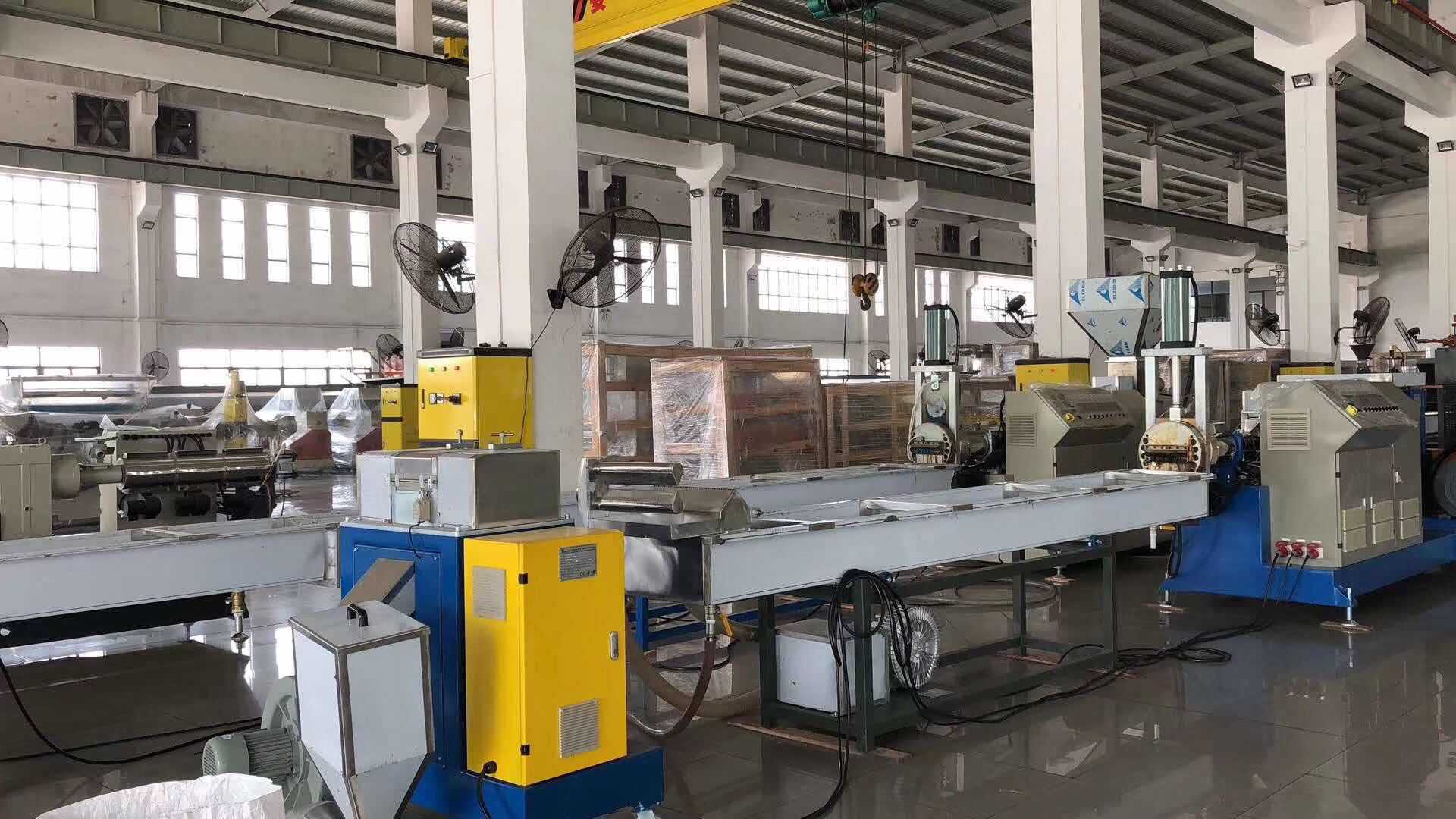 燿安塑胶造粒机多种多样款式生产设备