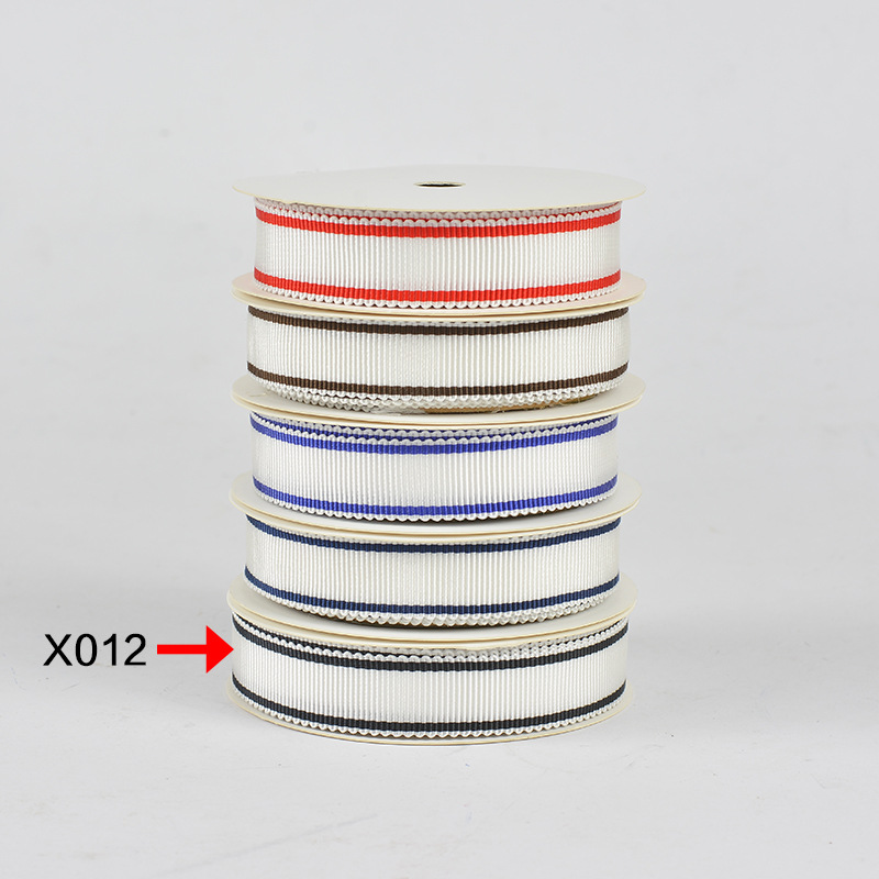 Tres colores a rayas poliéster sombrero cinturón ropa bolsa accesorios envoltura cinturón caja de regalo embalaje dentado cinta hilado teñido sombrero cinturón